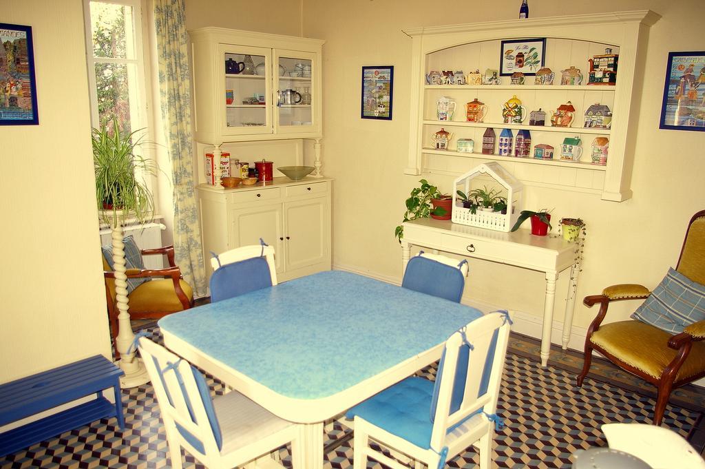 Chambres Au Logis Des Acacias Le Puley Luaran gambar