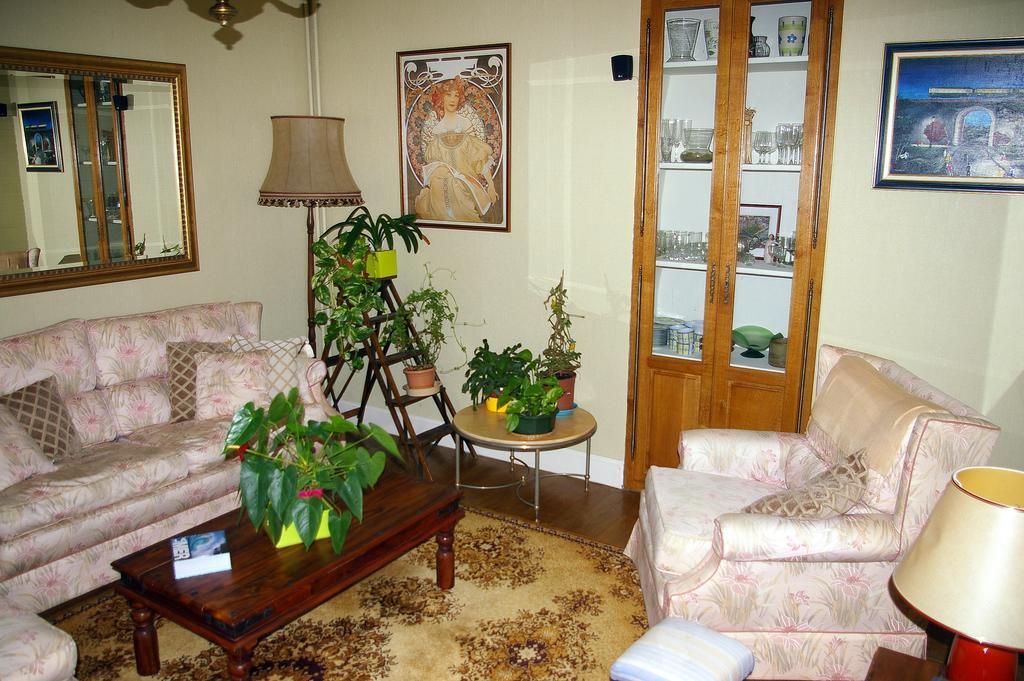 Chambres Au Logis Des Acacias Le Puley Luaran gambar